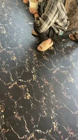 Khung cảnh quen thuộc 🤭