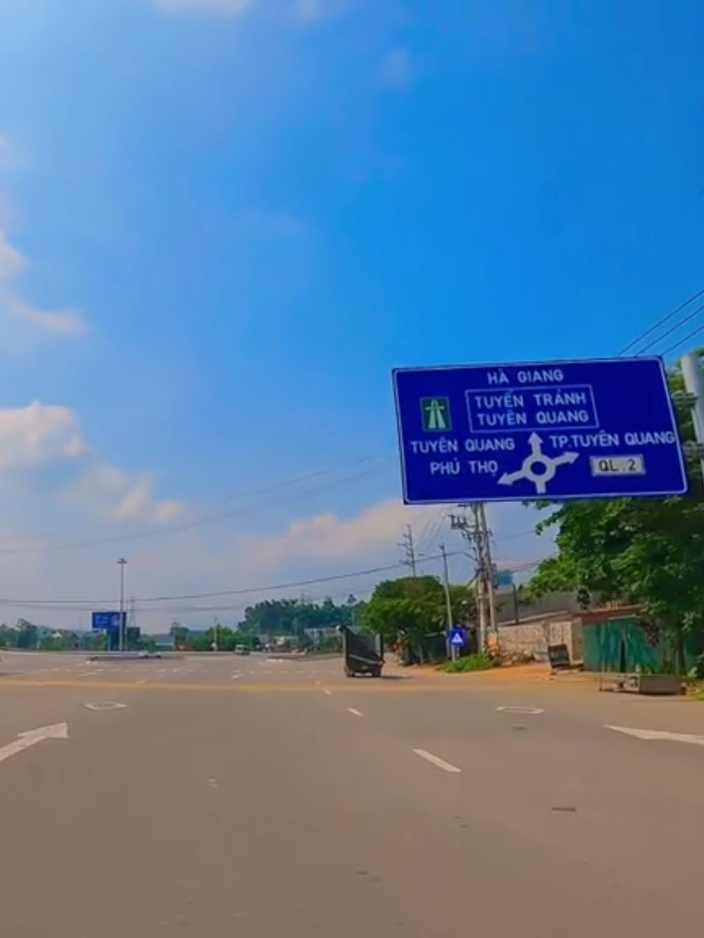 Vòng Xuyến Lưỡng Vượng QL2 Cung Đường Đẹp Nhất Tuyên Quang #đườngtránhtuyênquang #tuyênquang #tuyênquang22❤️❤️ #tuyênquang22 #hàtuyên #tptuyenquang #xuhướng 