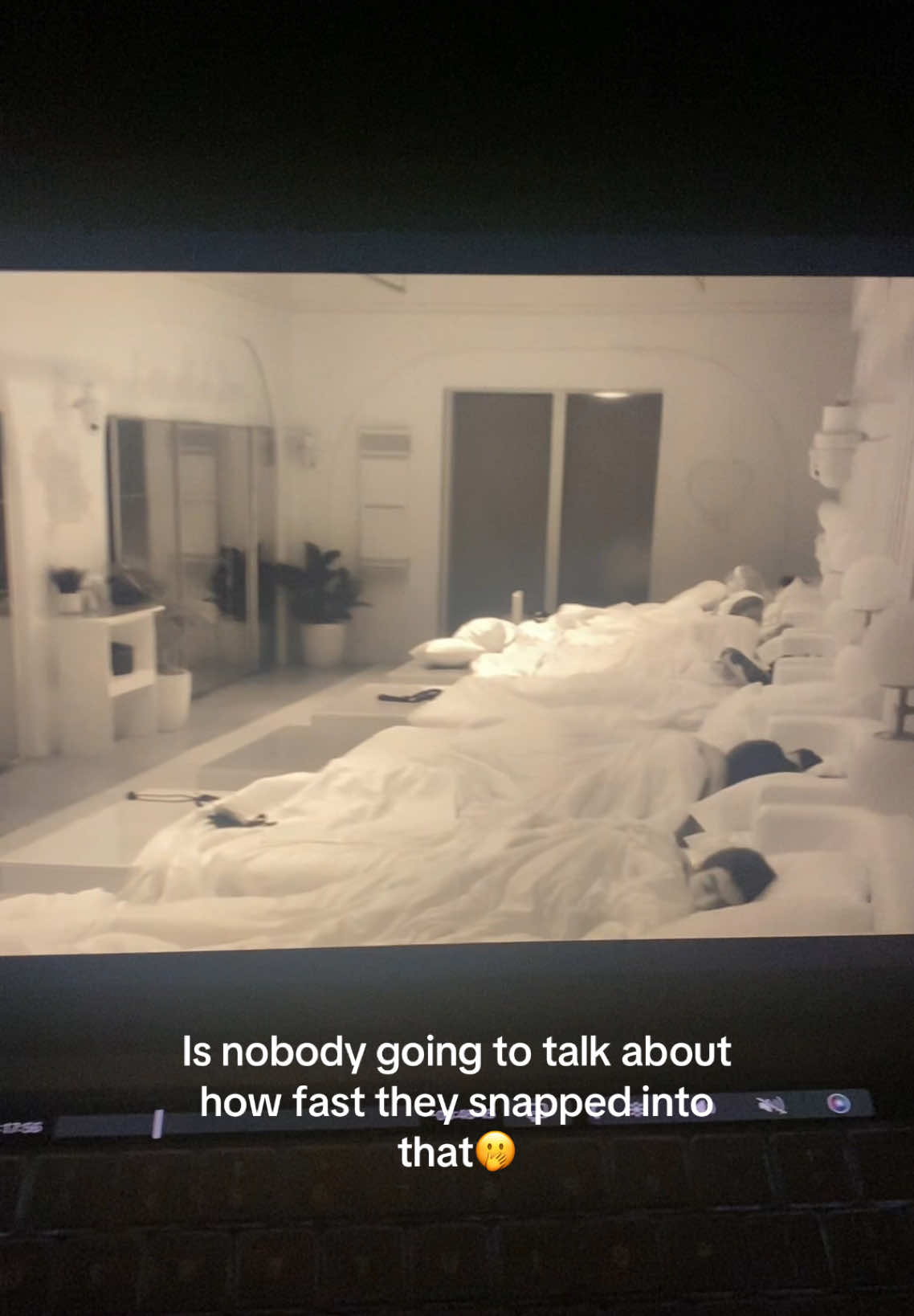 Like hello. The lights didn’t even turn off 1 second ago. #loveislandusa #loveislandseason7 #LoveIsland 