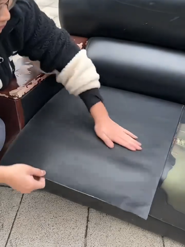 miếng dán da tự dính,sửa chữa ghế ,xe hơi,đồ dùng đa năng ,siu tiện lợi giá lại hạt rẻ#miếngdaputựdính #miếngdantudinh #giadungthongminh360 #xuhuong #xuhuongtiktok #trending #giadungtienich #trending 