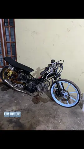 #fypage #fyppppppppppppppppppppppp #motorbalap #familykedaiapak⚡ #dafareza112⚡ #ganteng #kelasking👑 #sleepengine #sleepengine200 #fotolive 
