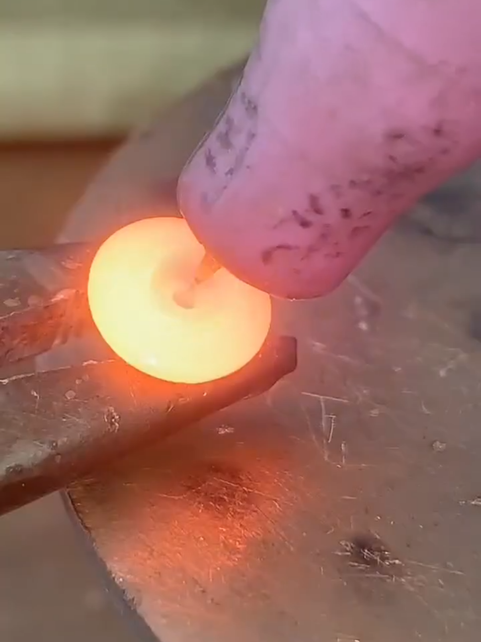 ASMR Welding  #asmr #crafting #asmrvedio #asmrsounds #metalwork #ideas 