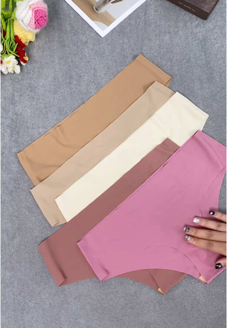 Tu nueva favorita de cada día.#PantysSinCosturas   #LenceríaDiaria   #RopaInteriorCómoda   #PantysDeMujer   #BásicosFemeninos   #CinturaBaja   #LookInvisible   #ModaFemenina2025   #RopaInteriorSuave   #LenceríaConEstilo   #fyp 