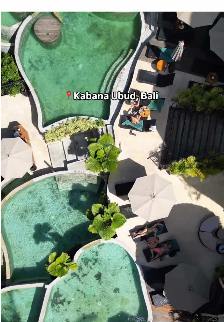 Step into the world of Kabana — where every corner invites you to relax, explore, and savor the moment. ✨ Huge thanks to @Betty | BALI LIFE🌴 for capturing and sharing this experience with us ! 🌺 Contact us today to start planning your perfect day at Kabana ! 𝐊𝐚𝐛𝐚𝐧𝐚 𝐛𝐲 𝐊𝐂𝐥𝐮𝐛 𝐓𝐡𝐞 𝐮𝐧𝐢𝐪𝐮𝐞 𝐉𝐮𝐧𝐠𝐥𝐞 𝐏𝐨𝐨𝐥 𝐂𝐥𝐮𝐛 𝐒𝐞𝐚𝐟𝐨𝐨𝐝 𝐑𝐞𝐬𝐭𝐚𝐮𝐫𝐚𝐧𝐭 +62 817-9114-610 #kabana #poolclub #bali #travel #floating #lunch #ubud 