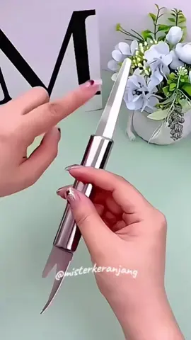 Alat pembersih kotoran dan kulit udang multifungsi. #pembersihudang #pembersihudangviral #alatpembersihudang #alatpembersihudangviral 