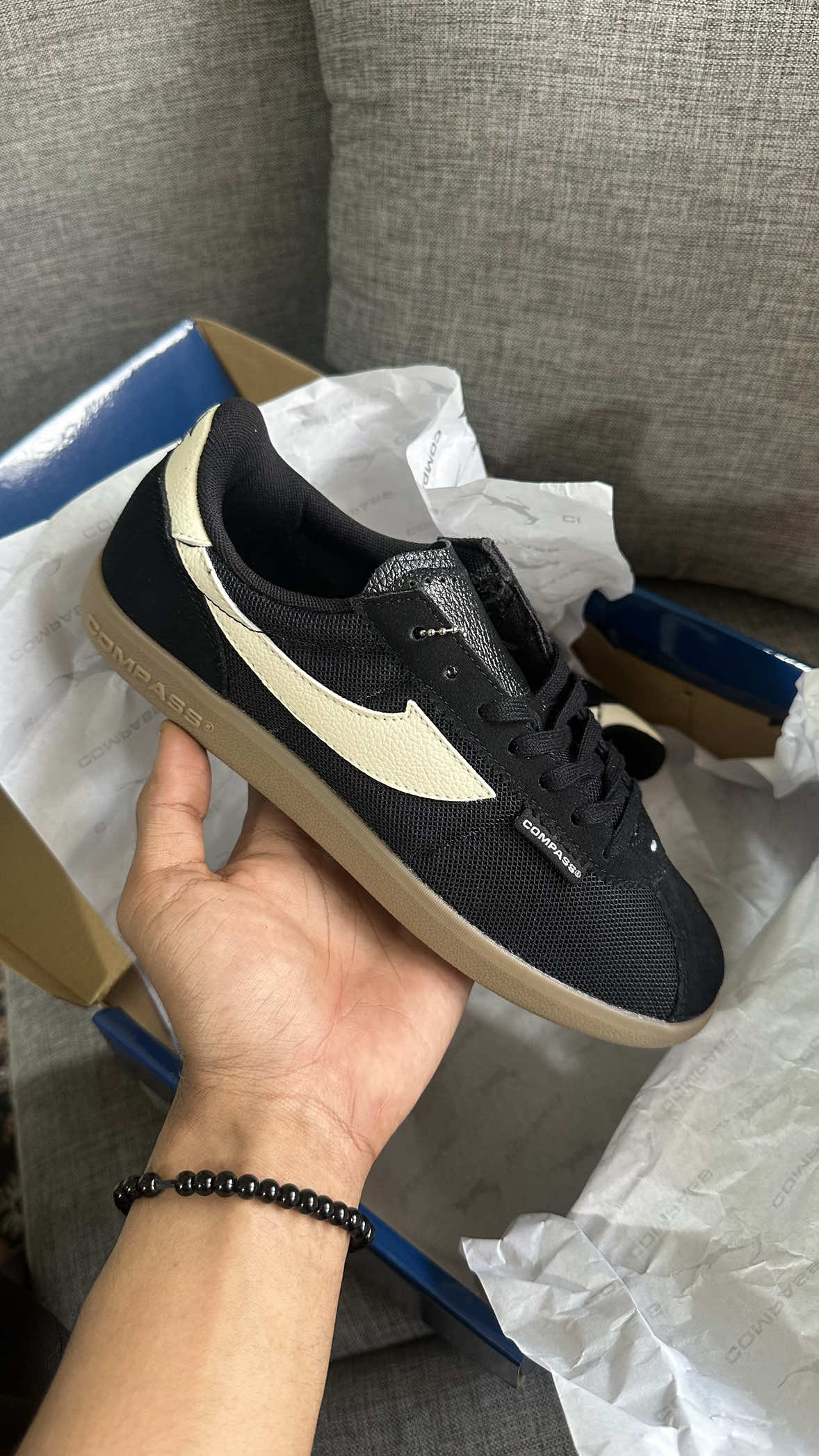 Unboxing Sepatu Compass Tribune Black Gum 🖤 Buruan dicheckout karena stocknya terbatas 🤩 #sepatu #sepatucompass #compasstribune 