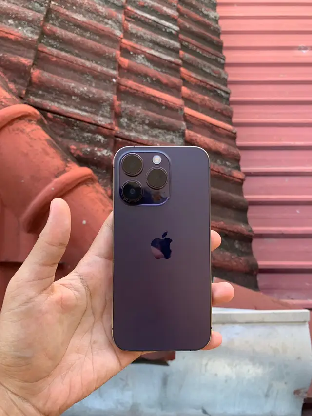 jual cepett murah iphone 14 pro 128gb ex ibox  warna purple, free case 2 min lecet pemakaian karna case wajar bh 75% original msh awettt 11,3jt nego dikit wa 0895364361528 #iphone #codiphone #iphonebekas #iphonemakassar #iphone11 #iphone12 #iphone13 #iphone14 #iphone15 #iphone16 #makassar #fyppppppppppppppppppppppp #iphonebekasmakassar #fyp #fypageシ #jualiphone #iphonesecond 