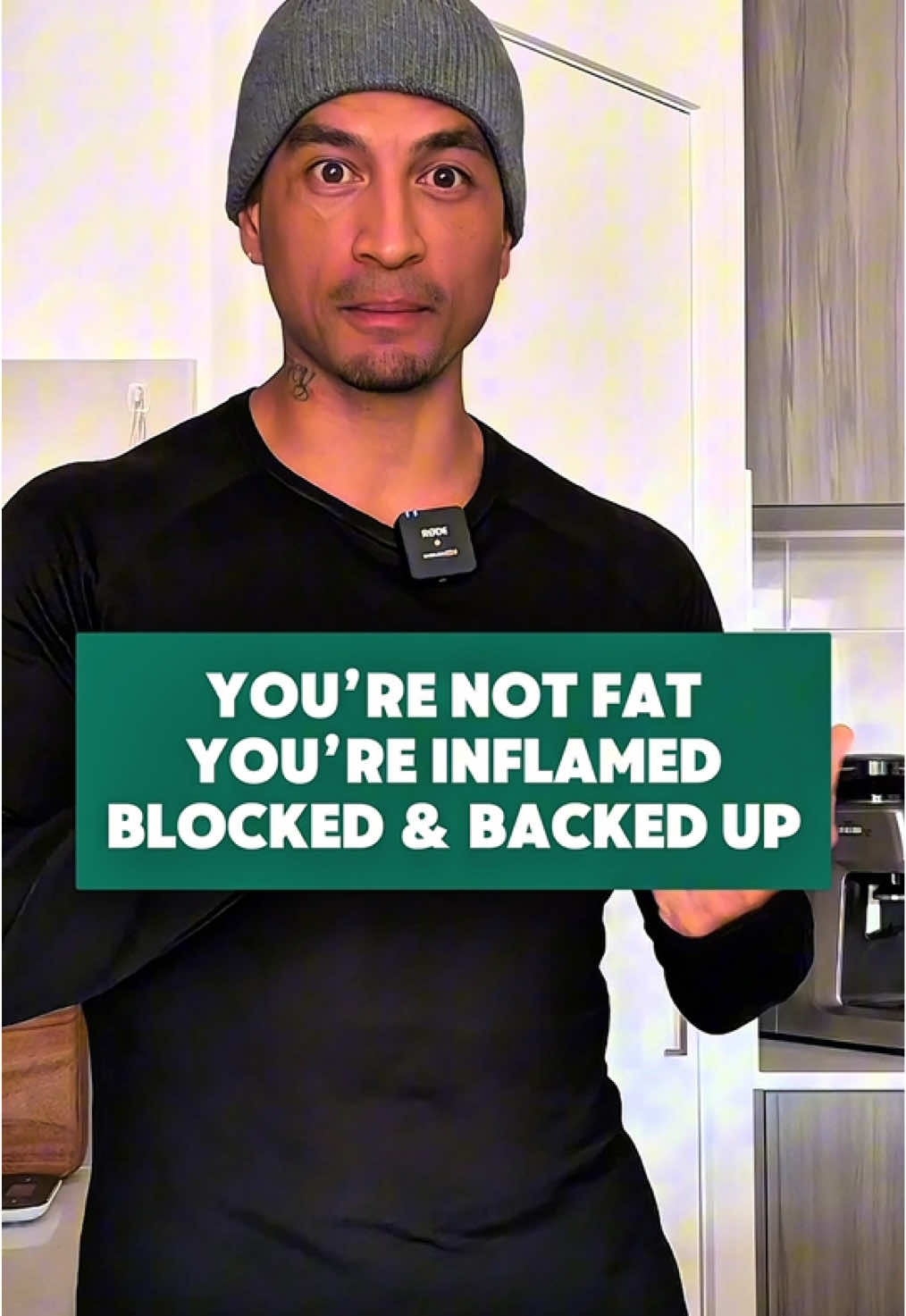 💥 Still bloated on a clean diet? 💩 You’re not fat — your GUT is inflamed ✅ Eat real food ✅ Move daily ✅ Hydrate right 📩 DM “GUT” for my FREE gut reset 📲 Follow @thewholisticcoach for more natural fat-loss hacks 🔥 #guthealth #fatloss #gutmicrobiome #prebiotics #probiotics #nutritiontips 