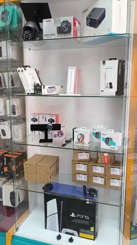 İfade etmenin ve yaratmanın yenilikçi bir yolunu mu arıyorsunuz? Torima Elektronik dokunmatik kalem sizin için mükemmel seçim 😍🖊 Özellikler;  ✅Tüm cihazlarla uyumludur 📱💻 ✅ Otomatik cihaz tanıma ✔ ✅ 10 saate kadar dayanıklı pil gücü 🔋  مكط ✅ Type-C  tipi şarj    ✅Ekstra kalem ucu✔ 📌 24 Ay Garanti   📌 Tüm illere kargo gönderimi yapılır.