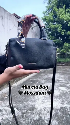 Mossdom Marcia Bag. Kecil, elegant, dan muat banyak #mossdoomindonesia #tasmossdom #taswanita #tasmini #tasviral 