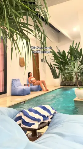 pool all to myself >>