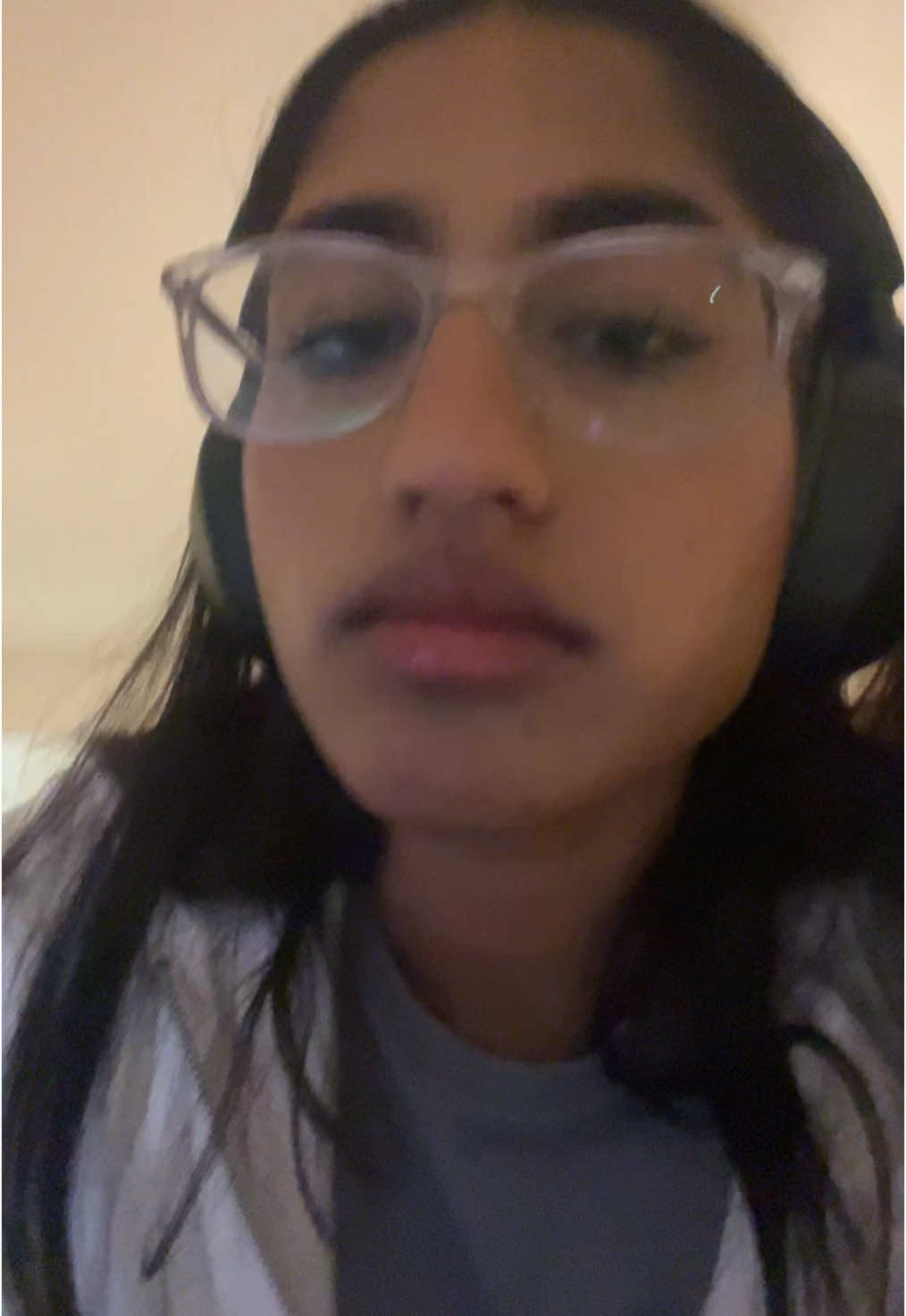 can u tell my teeth r fake 