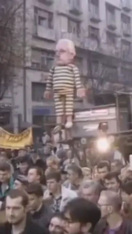 Studentski protesti iz 1996. godine #Studenti #Nestabilnost #Reforme #Slabost #Sistem #Inflacija #Afere #Greske