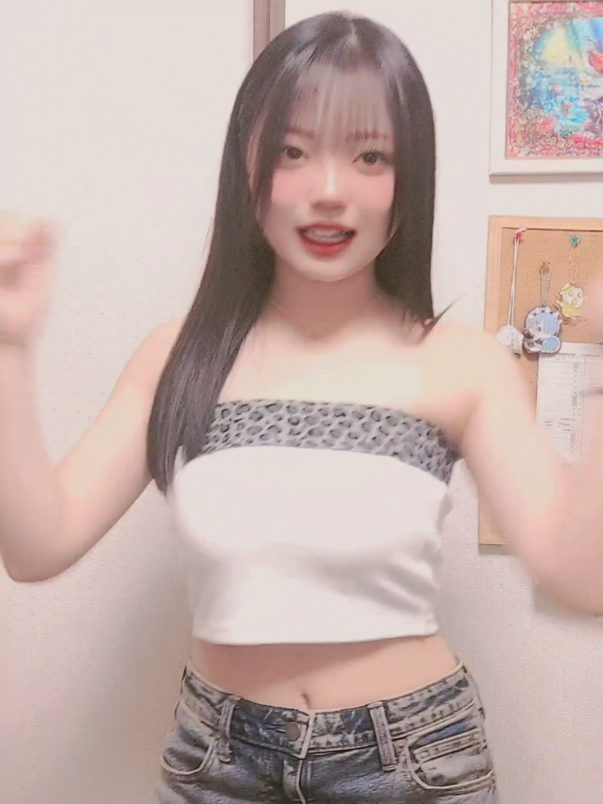 今日21時30分からだよー！🎉🎉🎉 パーフェクトスマイルで待ってます☺️ #JK #女子高生 #ダンス 