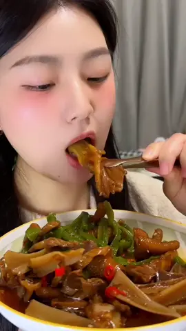 #asmr #mukbangeatingshow #thanhantrungquoc #masukberanda #xiomi #ancungtiktok #chibese #samyang #food #douyin #xybca #tulangrangu #china 
