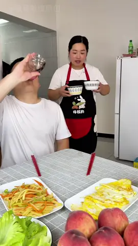 这男人就得好好教育一下！#这味道真的好极了#简简单单又得一餐 #搞笑夫妻日常生活