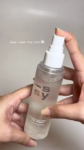 Been using Issy’s Mattifying Setting Spray and wow… my makeup actually stays in place all day, kahit mainit 😮‍💨 Long-lasting, lightweight, and perfect for oily skin — this fixing spray is a summer must-have 🔒💦 #mattifyingspray #longlasting #settingspray #issy  #M#MattifyWithIssyI#IssyAndCoF#FixingSprayPHreatorsearchinsights #creatorsearchinsights 