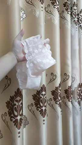 Chiếc chip ren mềm mặc như không chị em ơi. Bền lắm giặt máy vô tư luôn. Che tên sản phẩm ạ. Quần lót ren thiết kế mới.#quanchip #quanlotsieure #quanchipren #quanlotren #xuhuong 