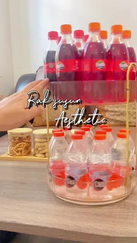 Rak susun aesthetic buat lebaran bund #raksusunaesthetic #raktempatairmineral #raktoples 