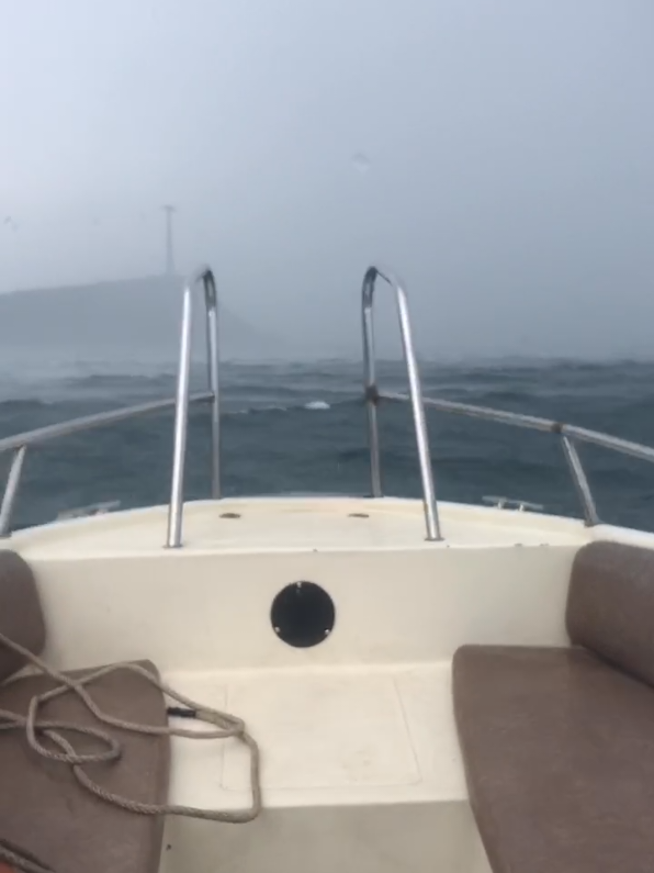 Rủ cả nhà 6 chục lần để ra Phú Quốc đi tour đảo, ra gặp ngay cơn dông đầu mùa,sóng đánh muốn tụt quần , ko thấy đường về! 😆 #PhuQuoc #Tourcanodao 