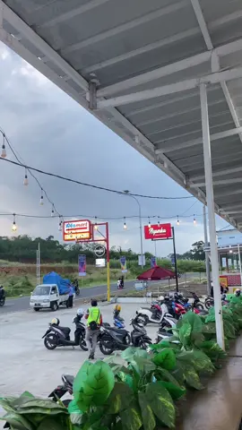 #alfamart #kuninganjawabarat #pemandangan #gunungciremai 