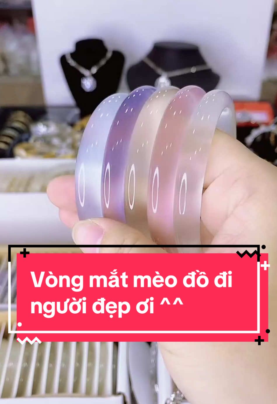 #tiktoklive #livehighlights vòng mắt mèo bên em có 5 màu rất đẹp nha ^^ #xuhuong #trangsucvp2 #trangsuc #trangsuconline #trangsucxima #trangsucdep #accessories #vongtaynu #trangsucnu 