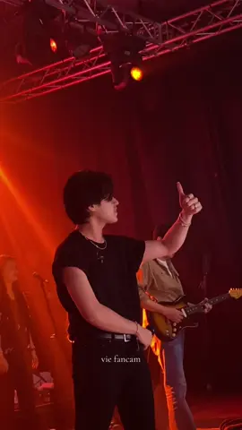 AKHIRNYAAA SING ALONG PESONA SEDERHANA 😍😍😍😍 @Rony Parulian @Rendy Pandugo #pesonasederhana #wer1official #rahasiapertama #foryoupage #showcaserahasiapertama #jakarta #wer1jabodetabek 