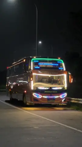 18 Not Spek Ghoib 👻 @fajarwijaya96 @Dw_Ntr @Bismo Putro Trans  #bumimegahwisata #dinbel #sewabuspariwisata #sewabus #sewabusbogor #sewabusjakarta #sewabusbandung #sewabussemarang #sewabussolo #sewabusmurahjogja #sewabusmurah #fyp #fypage #fyppppppppppppppppppppppp #bukitberbunga #basuri #xyz 