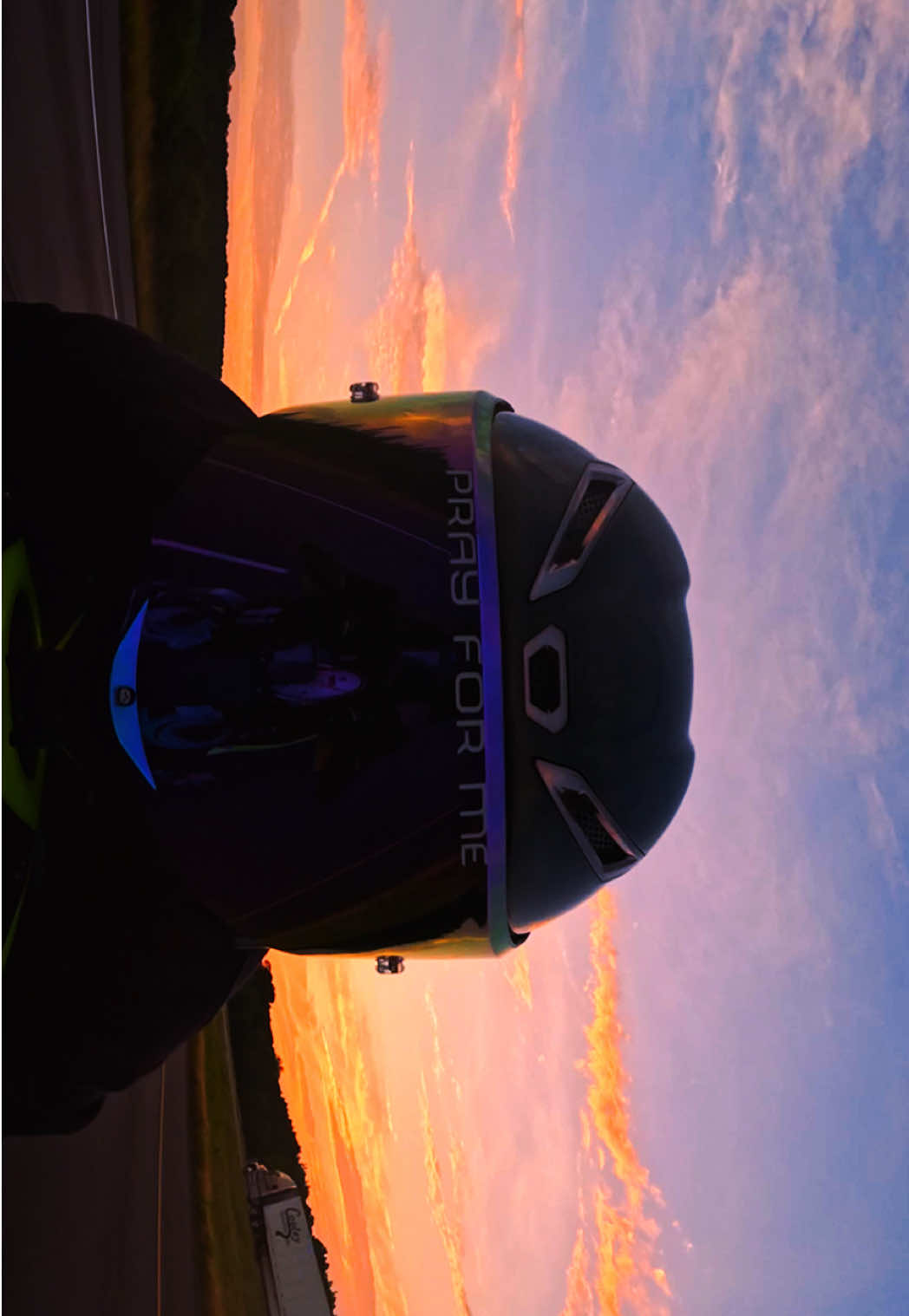 you & me 🥀 #s1000rr #s1k #1000cc #bike #biketok #fyp #trending #bikelife #sunset #scenery #foryoupage #motorcycle #fy #pista #bmw #s1krr 