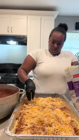 $80 worth of lasagna. Two big pans. Sold out in no time. It ain’t Stouffer’s baby. It’s the real deal🔥 #cookwithme #cookingathome #dayinmylife #cooking #smallbusinessbigdreams  