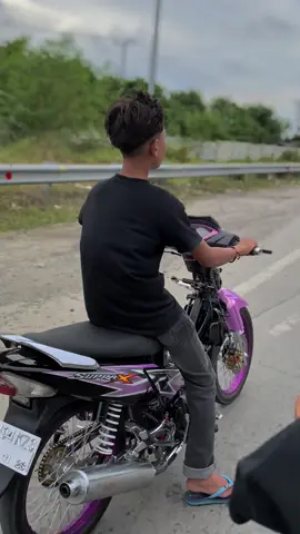 💜🤩🤩#suprax125 #fyp #suprabapak #suprastylemedan #supracinematik✌️ #suprageter @cb_petrik02 @Zky___ @Amang_jk @Menok @r y n 