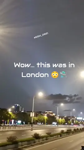 I might be too late to post this amazing footage of unexplainably bright light in the sky last night #alien #uap #wtfmoments #wowww #invasion #aerial #london #londontiktok #sightings #et 