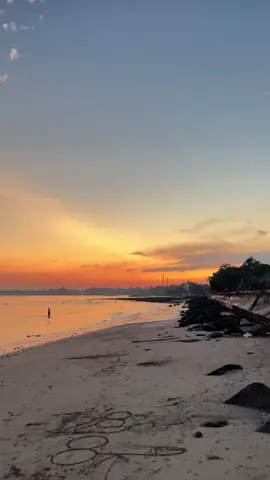 Seperti sedia kala.... #fyp #bulukumba #sulawesiselatan #sunset #samsons #diujungjalan 