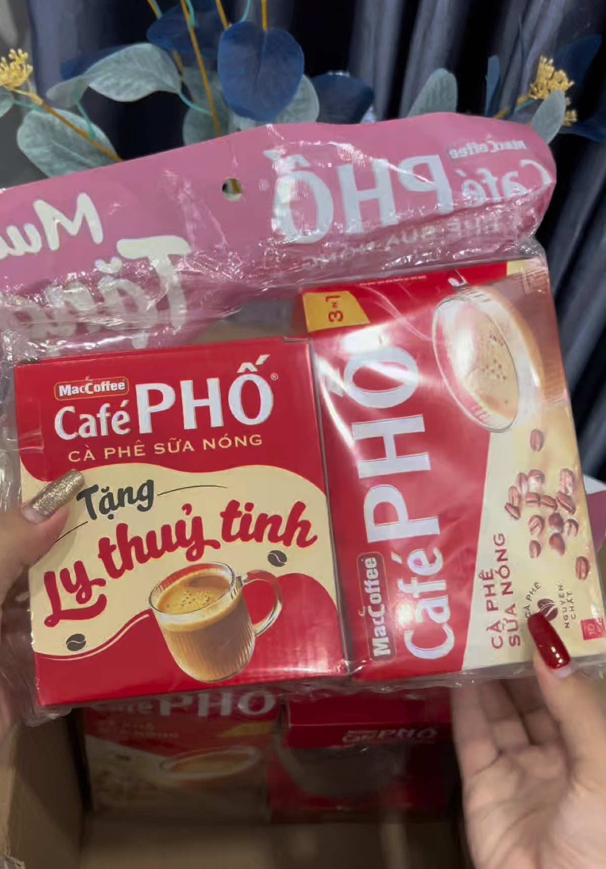 combo 3 Hộp cà phê phố sữa nóng tặng 3 ly thủy tinh chỉ 139k miễn ship##emkieutaphoa##caphepho##caphephosuanong##caphetangly##lythuytinh##caphesua