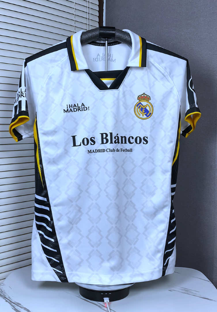 Rekomendasi jersey vintage real madrid home#jersey #jerseyfantasy #jerseyvintage #jerseyrealmadrid #jerseymadrid #foryoupage 