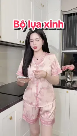 Bộ pijama mặc nhà cổ Y #review #thoitrangnu #champhan #champhanriview #dobomacnha #dobo #bongulua #pijama 