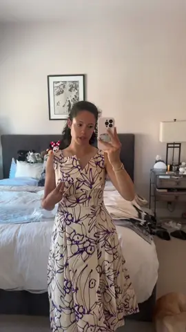 Me 🤝🏽 Memorial Day sales #fyp #trending #shopping #shoppinghaul #haul #onlineshoppinghaul #sales #spring #Summer #fashion #dissh #alexis #veronicabeard #bergdorfgoodman @Veronica Beard @Bergdorf Goodman 