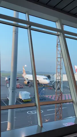 pov : landing di kedatangan 1b juanda international surabaya #superairjet #bandarajuandasurabaya #fyp #masukberandafyp 