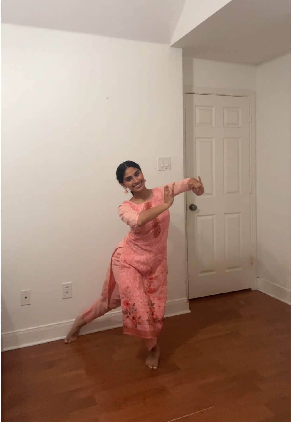 @stepsbyarchana #bharatanatyam #indianclassicaldance #india #margazhithingal #dancer #dance #jathi #classical #desi #fyp 