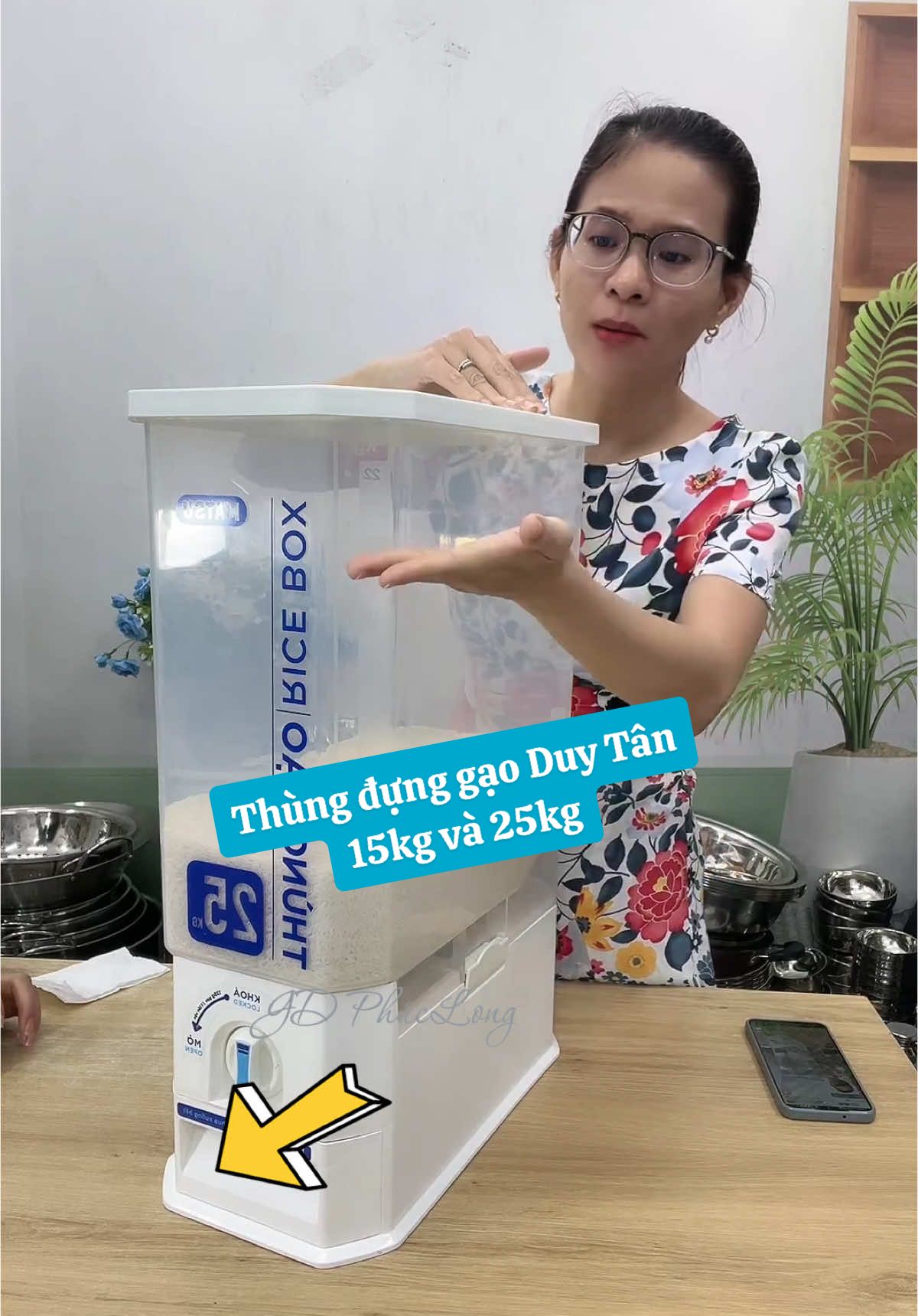 Thùng đựng gạo Duy Tân #giadungphuclong #nhabep #giadungtienich #salegiuathang #tuhaohangviet #buylocal #hangvietvuonminh #nhuaduytan #thungdunggao #thunggaothongminh #thungdunggaothongminh 