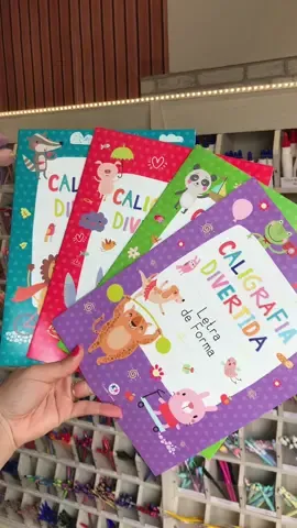 🌈✨ Aprender nunca foi tão divertido📚👩🏻‍🏫🧑🏻‍🏫🌈 💘✨ COMPRE PELO SITE: 🛍️ Livro Infantil Caligrafia Divertida - Ciranda Cultural  R$3,90 ENVIAMOS PARA TODO O BRASIL 💻COMPRA SEGURA |  link na bio 📍 🛒 Use o cupom: PRIMEIRACOMPRA