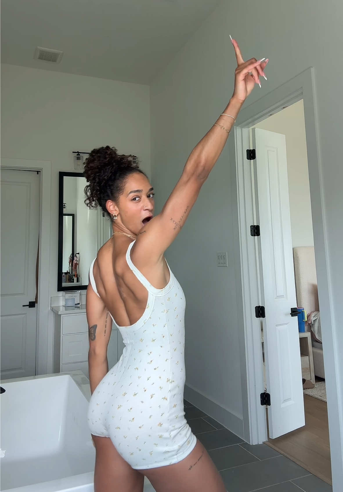 it’s pre-op time 🤘🏽🤪🤘🏽AC-LIBBY or LibKnee??? #ACLtear #meniscustear 