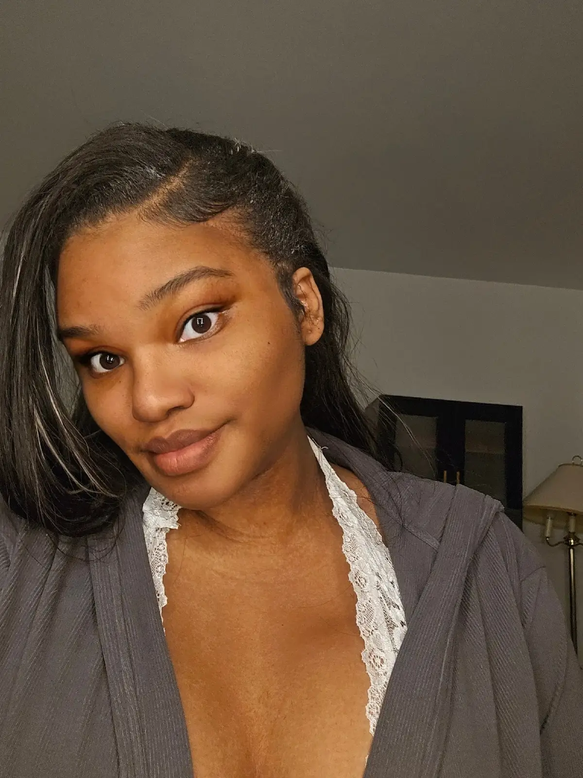 🌟 Confidence boost tips: They'll discredit, insult you behind your back, yell in your face, get in your face, and you'll stress out and forgive them like usual.... it shouldn't be business as usual, cut these mf's off and it'll clear your skin and make you that much hotter  💅🏾