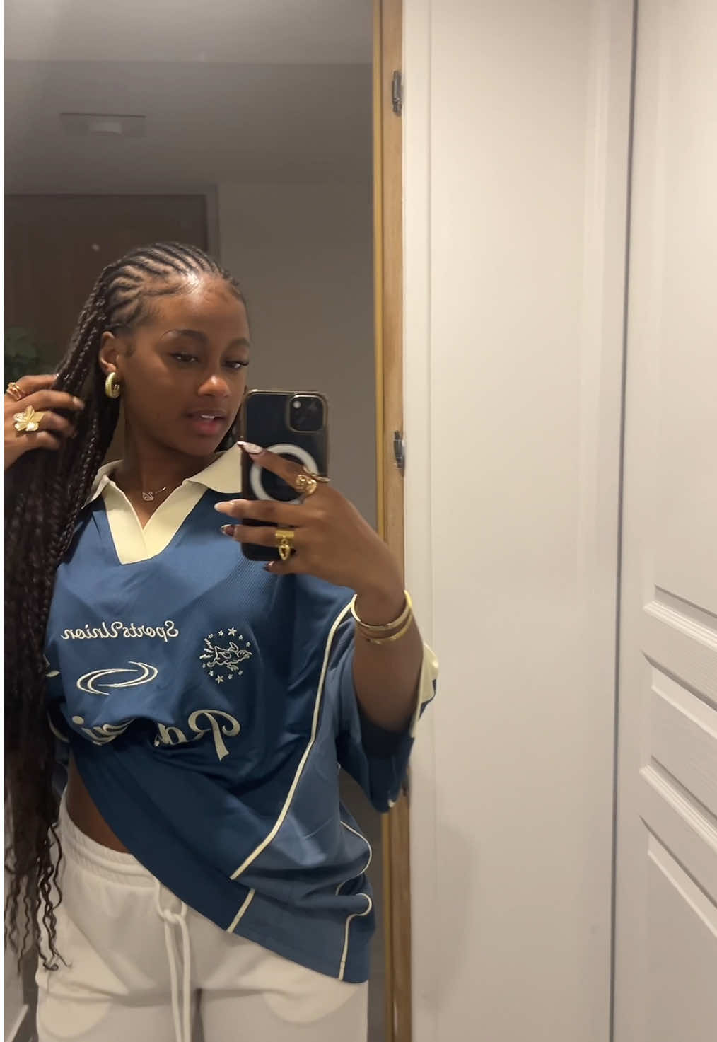 y’a pas quelque chose qu’ils vont dire sur moi qui va le décourager c’est pas bébé qui est là là  🫣