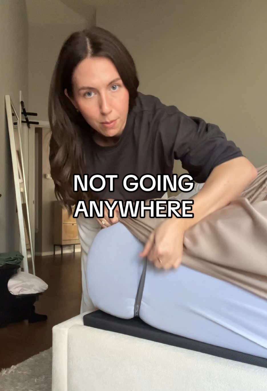 Favorite sheets all year round, especially summer 🌞#cooling #sheets #sheetset #bedding #beddingsets #bamboo #fittedsheet #bedroom #mattress 