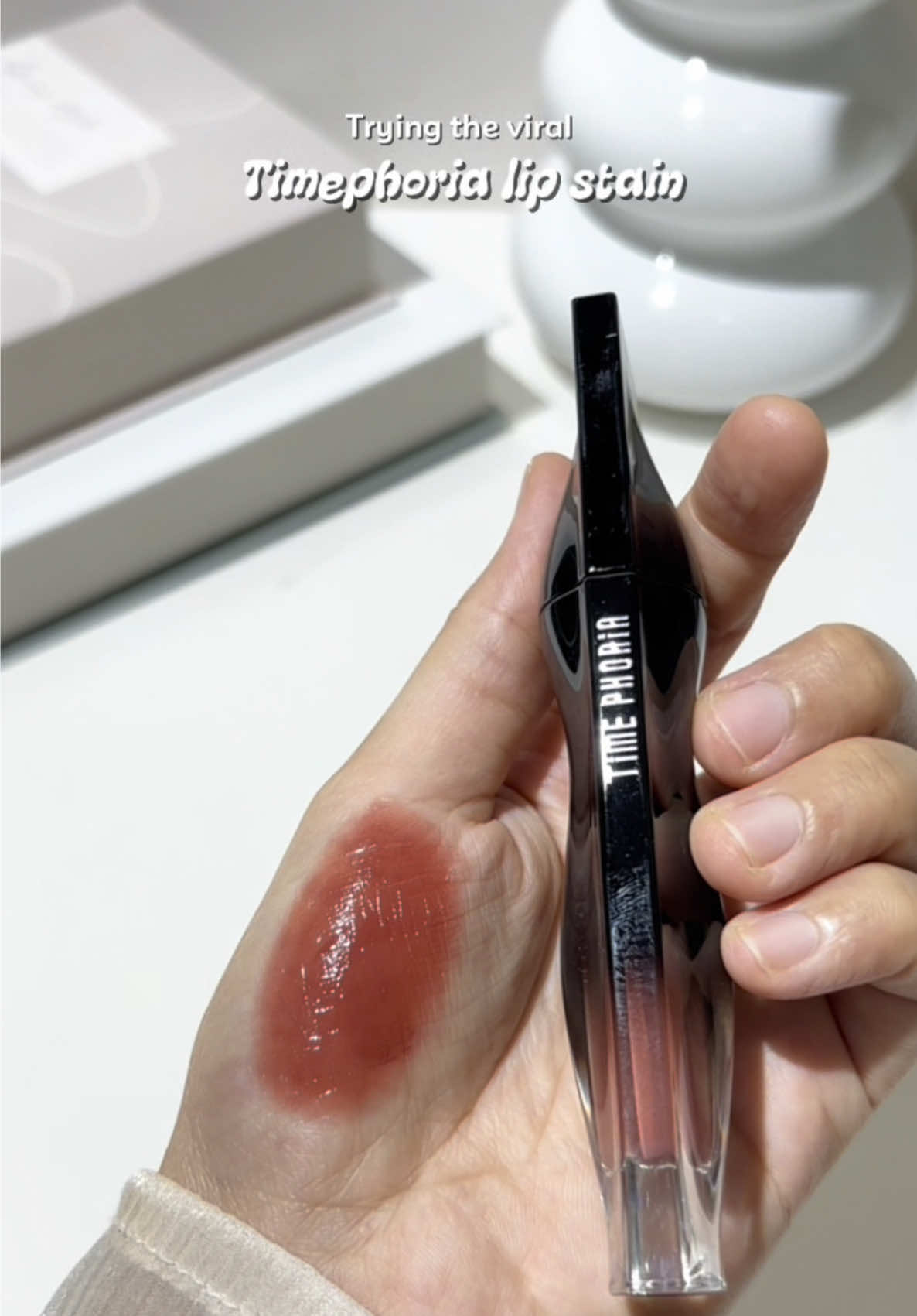 Dah faham kenapa ramai sangat hype kan lip stain timephoria nii 🤚🏻😭 #timephoria #timephorialipstain #lipstain #liptint #lippies 