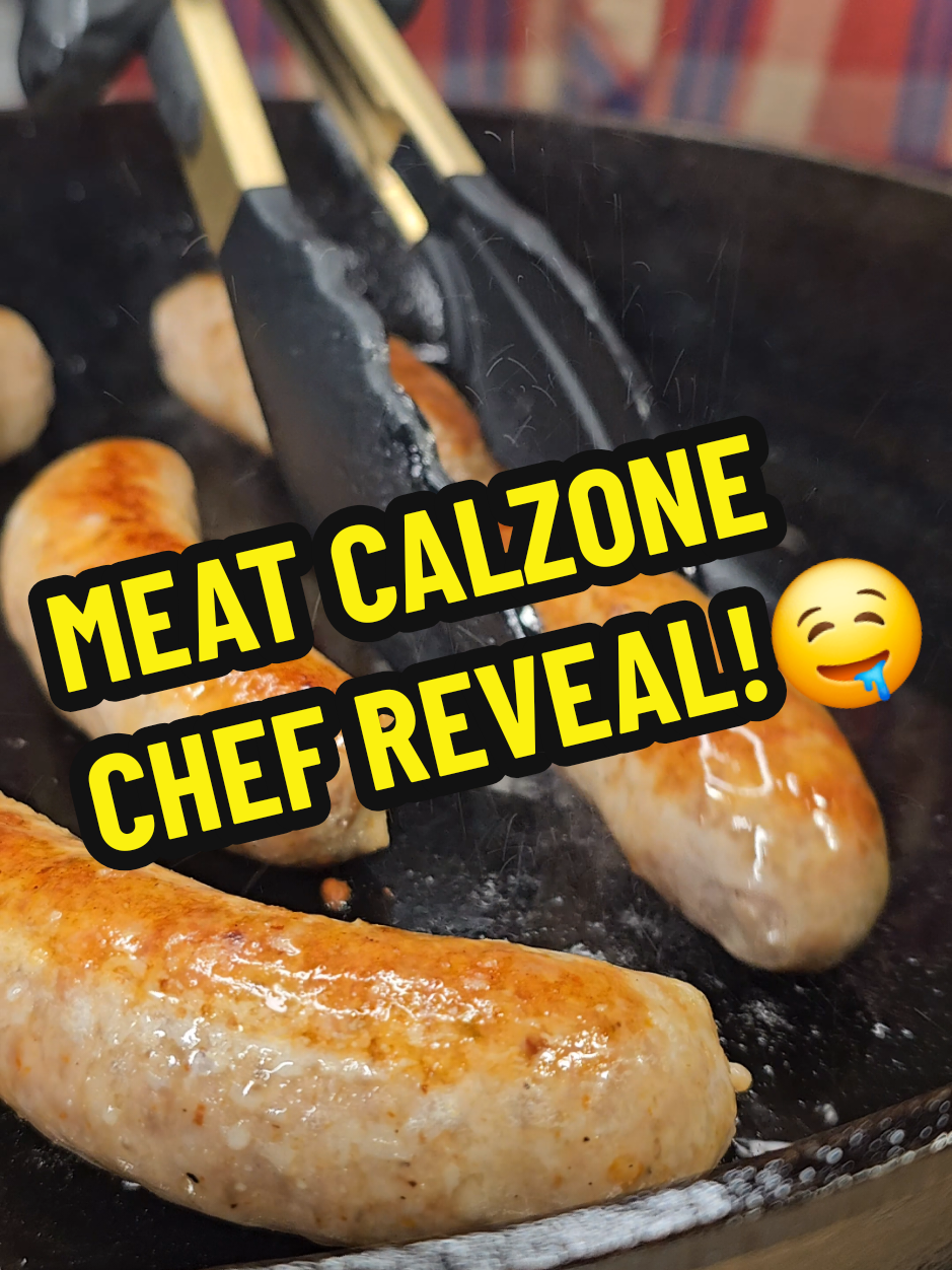 Meat The Calzone That Speaks Fluent Italian!🍕 🗣 #calzone #pizza #meatlovers #pizzalover #italian #italianfood #dominos #pizzatime #pizzahut #calzones #fyp 