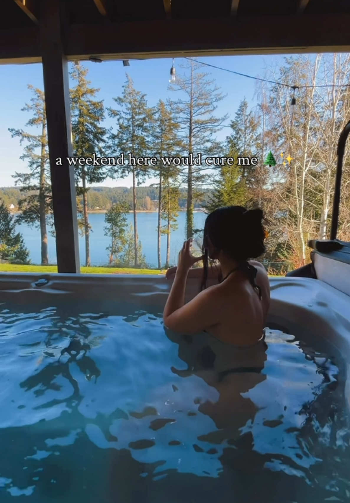 📍Gig Harbor, WA Tags your getaway partner 🫶✨ 🏡: Harbor Serenity by Riveria Stays 🎥: @HannahandKord  . . . #washington #cabininthewoods #cabinvibes #fallgetaway #pnwvibes #logcabin #cozycabinvibes #cabinescape #cabingoals #pnw