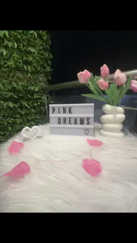 Solo alcanze hacer una vela,  el resto de moldes son preciosos, ya quiero hacerlos todos. 🌷🕯️ #pinkdreams #velas #jabones#bombasdebaño#emprendimiento #trujillo#labiales#angelitos#wax#shortfilm 