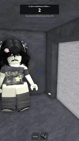 She was scaring me 😭#roblox #murdermystery2 #mm2 #CapCut 